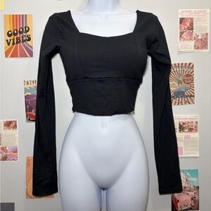 lululemon athletica Black Long-Sleeve Square Neck Crop Top